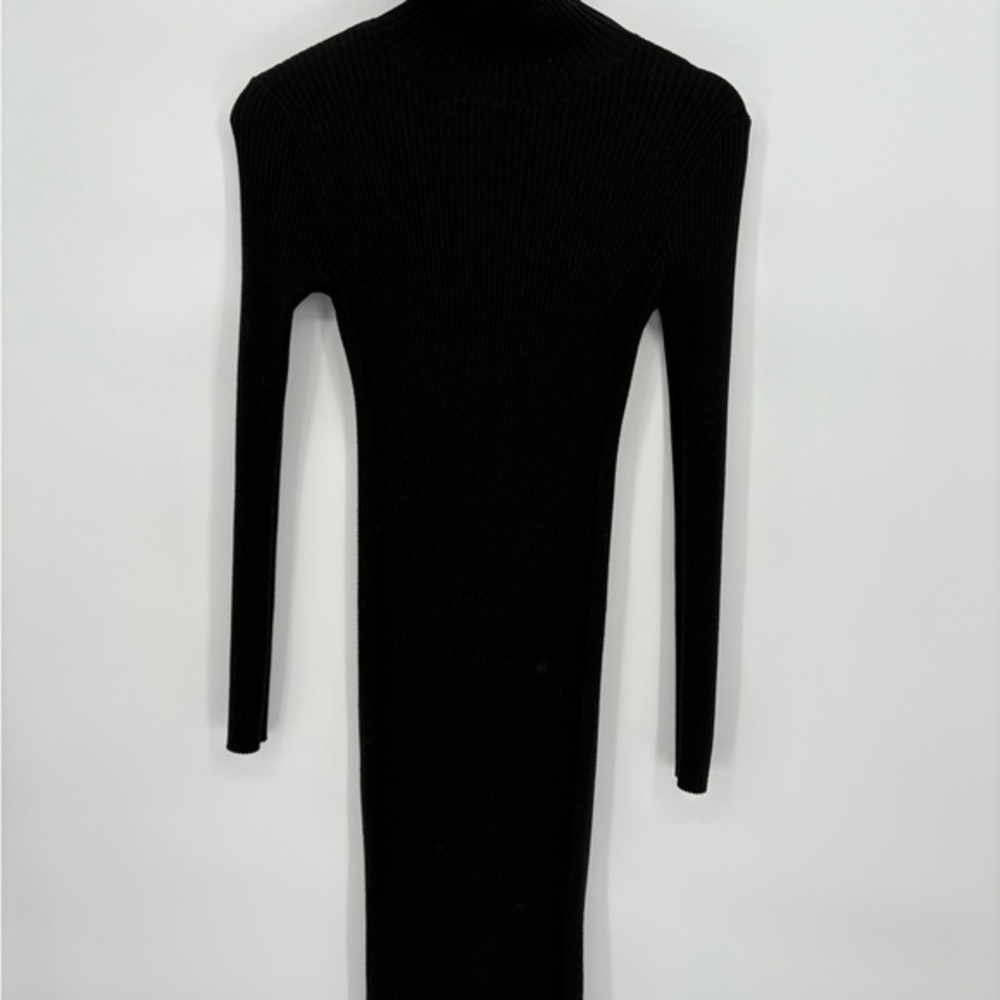 🧲 Zara cut out back turtleneck rib knit  Black Midi Dress